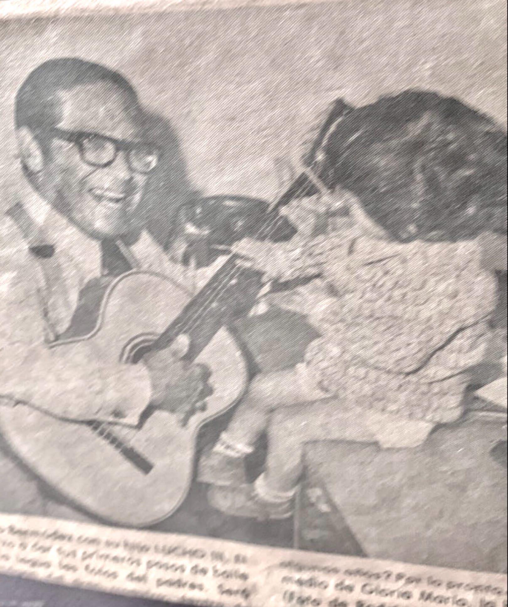 Gracias Padre por Enseñarme la Guitarra y  la Makaraka